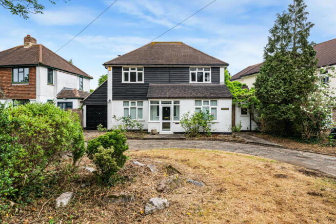 3 bed property, in Bradmore Green, £775,000