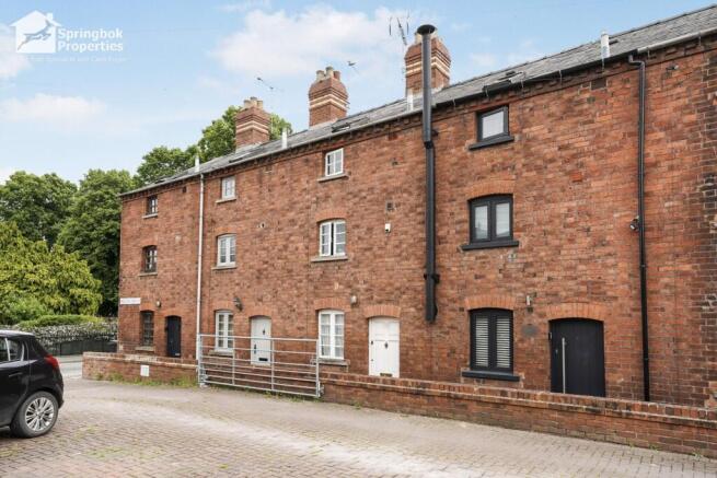 3 bed property, in Belle Vue Terrace, £220,000