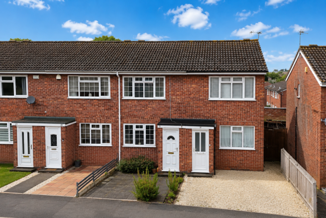 2 bed property, in Stephenson Way, £170,000