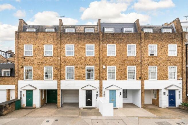 3 bed property, in Waterford Road, £1,750,000
