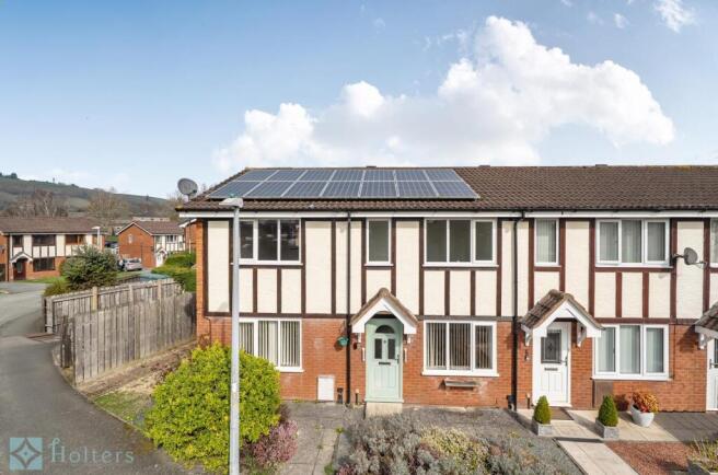 3 bed property, in Pavilion Court, £195,000