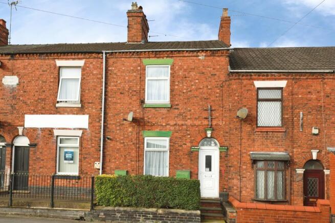 3 bed property, in Underwood Lane, £115,000