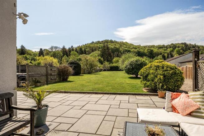 5 bed property, in East Stoke, £700,000