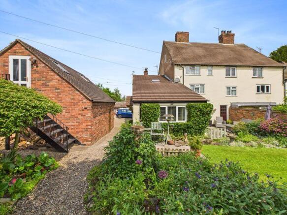 3 bed property, in Limekiln Lane, £480,000