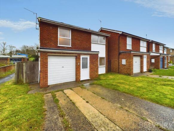 3 bed property, in Rothleigh Road, £500,000