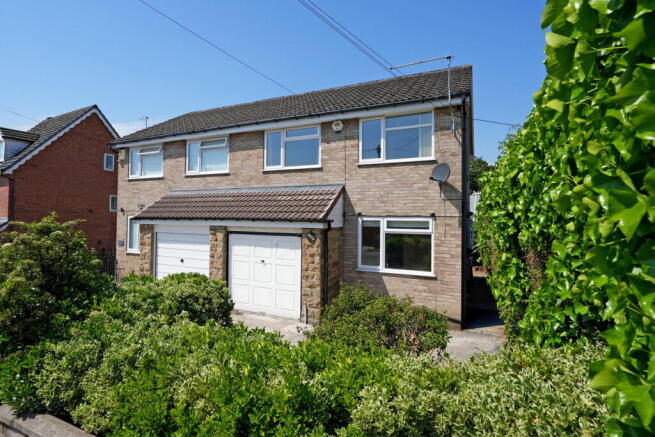 3 bed property, in Fox Hill Road S6, £230,000