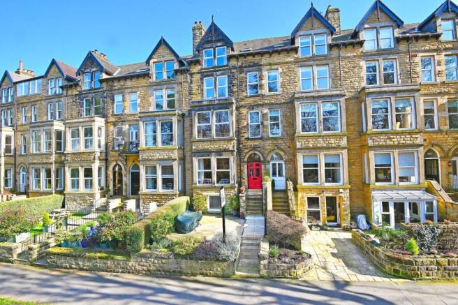11 bed property, in Valley Drive, £900,000