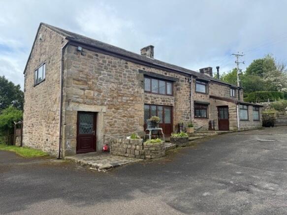 3 bed property, in Hill Top Farm North, £625,000