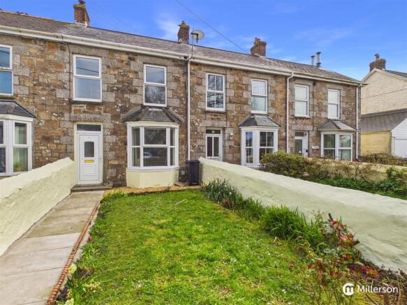 3 bed property, in Treslothan Road, £260,000