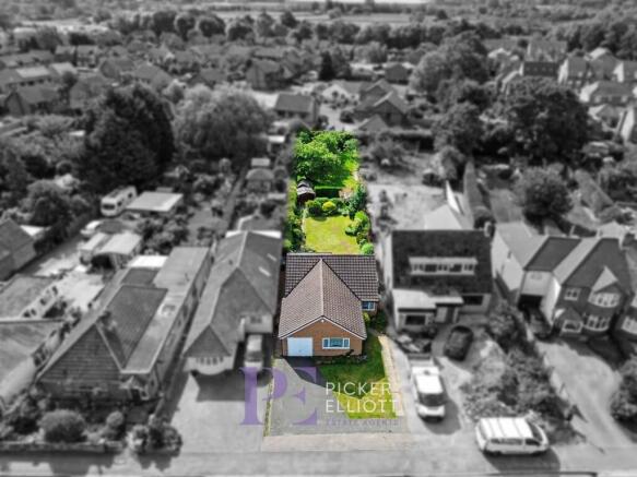 2 bed property, in Coventry Road, £365,000