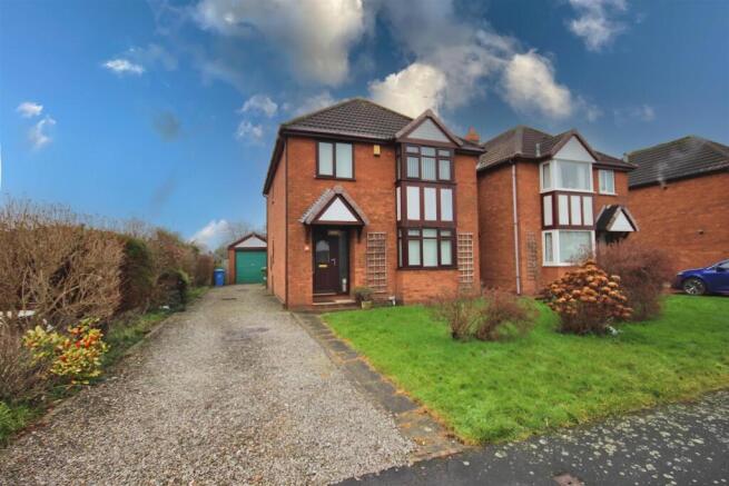 4 bed property, in Old Forge Way, £259,950