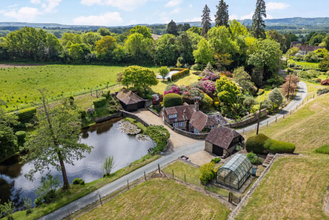 5 bed property, in Little Bognor, £2,000,000