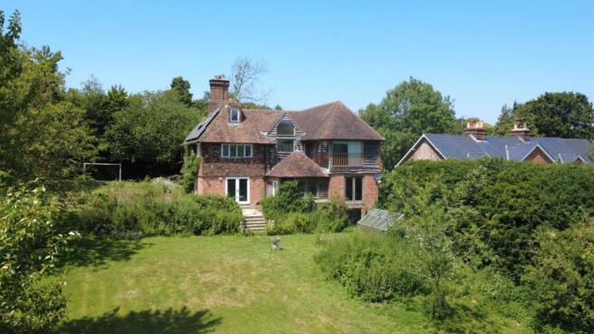 5 bed property, in Chesters, £650,000