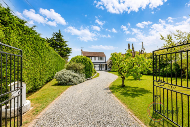 4 bed property, in Stanford Road, £750,000