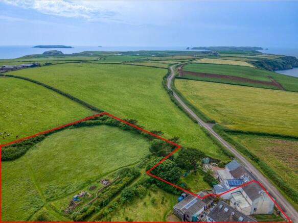7 bed property, in Marloes, £290,000