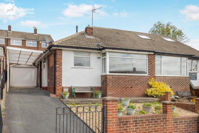 2 bed property, in Spring Valley Drive, £170,000