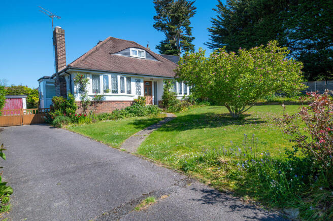 3 bed property, in Yoells Lane, £550,000