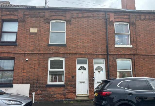 2 bed property, in 33 Kendal Road, £100,000