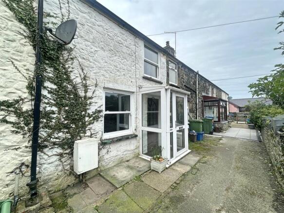 1 bed property, in Frankwell Street, £115,000