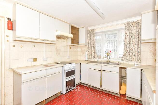 3 bed property, in Sunwood Road, £260,000
