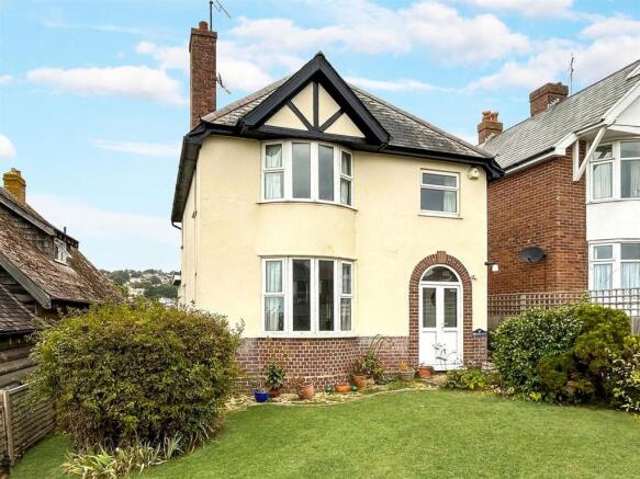 3 bed property, in Charmouth Road, £495,000