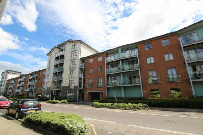 1 bed property, in Worsdell Drive, £115,000