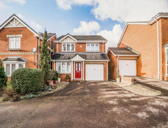 3 bed property, in Centurion Way, £270,000