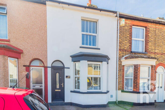 3 bed property, in Granville Road, £220,000