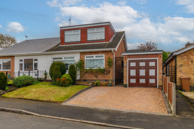 3 bed property, in Forryan Road, £250,000