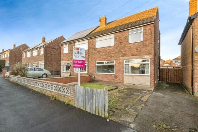 3 bed property, in Sunway Grove, £140,000
