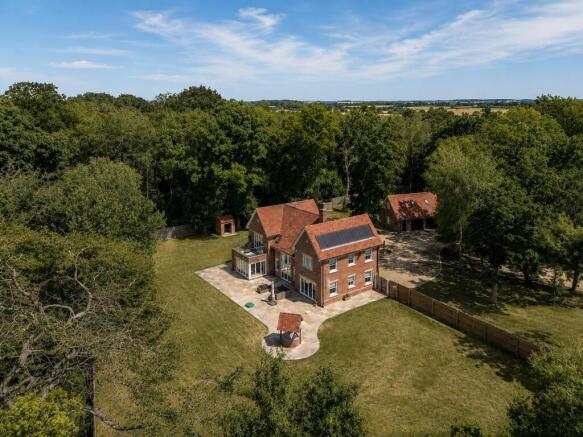 5 bed property, in Stackwood Road, £1,500,000