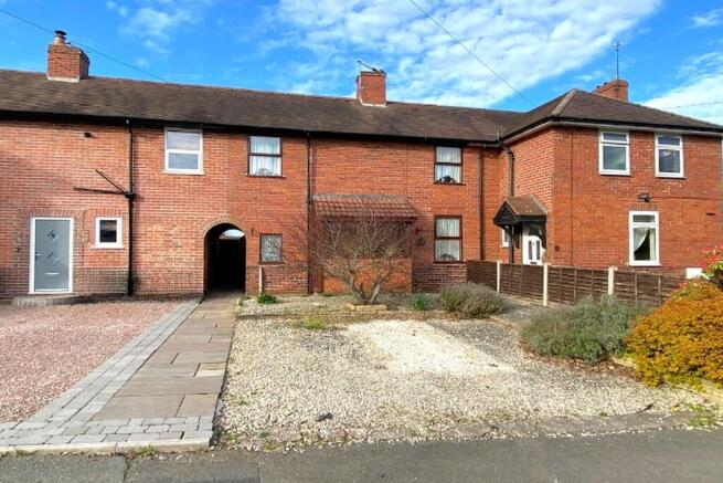 3 bed property, in Dunsley Road, £220,000