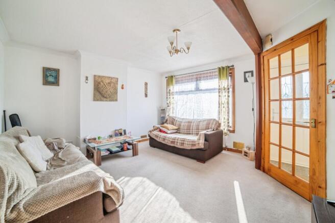 3 bed property, in Kirkwall Avenue, £140,000