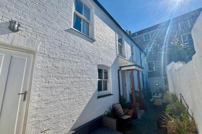 3 bed property, in St. Gluvias Street, £335,000
