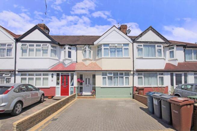 3 bed property, in Brook Drive, £550,000