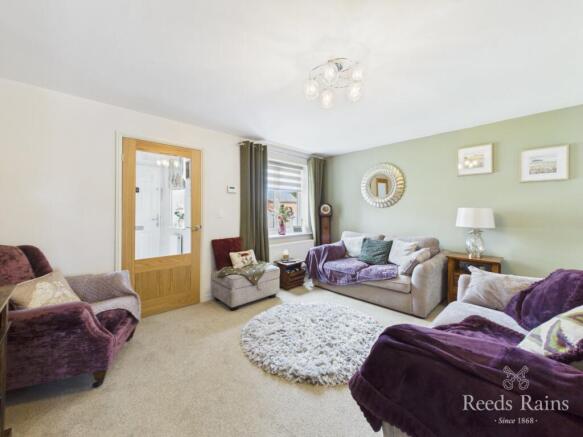 3 bed property, in Guildford Crescent, £220,000