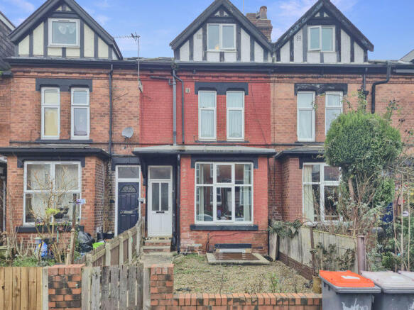 4 bed property, in Royal Park Avenue, £395,000