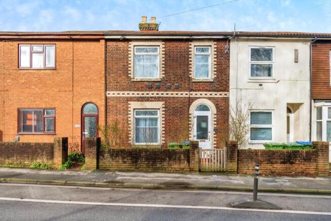3 bed property, in St. Denys Road, £260,000
