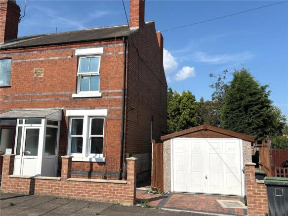 2 bed property, in Montague Street, £260,000