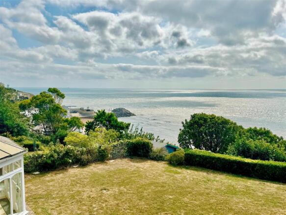 6 bed property, in Ventnor, £895,000