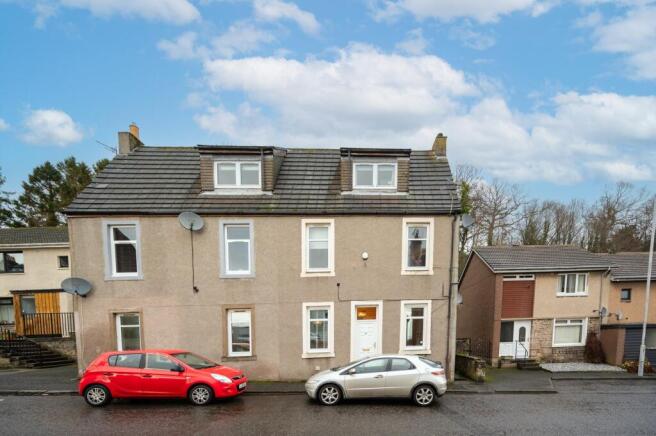 1 bed property, in Main Street, £80,000
