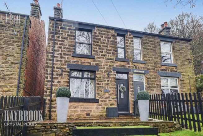 3 bed property, in Dale Road, £220,000