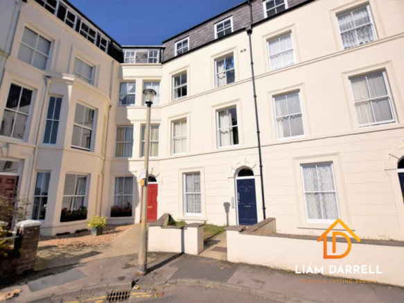 2 bed property, in West Square, £70,000