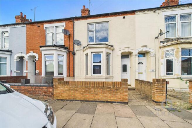 3 bed property, in Rothersthorpe Road, £258,500