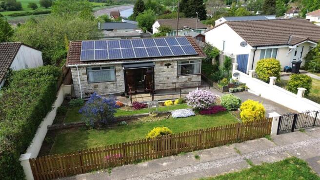 2 bed property, in Hadrian Close, £140,000