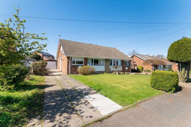 4 bed property, in Wharfedale Crescent, £280,000
