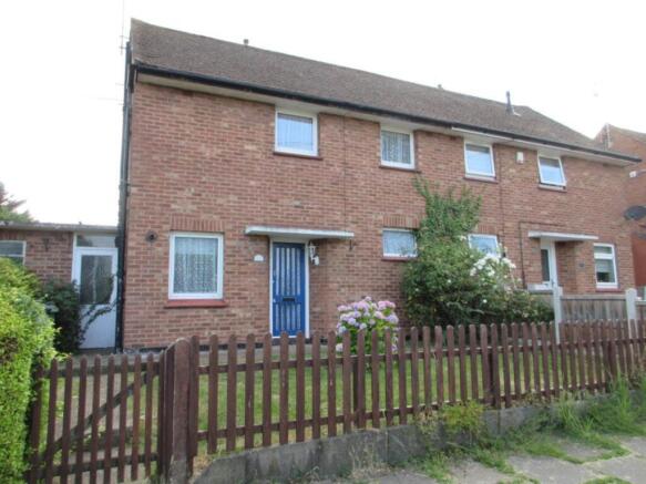 3 bed property, in Well Mead, £375,000