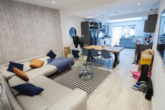 6 bed property, in Heeley Road, £525,000