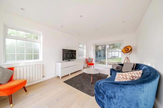 3 bed property, in Highland Road, £849,500