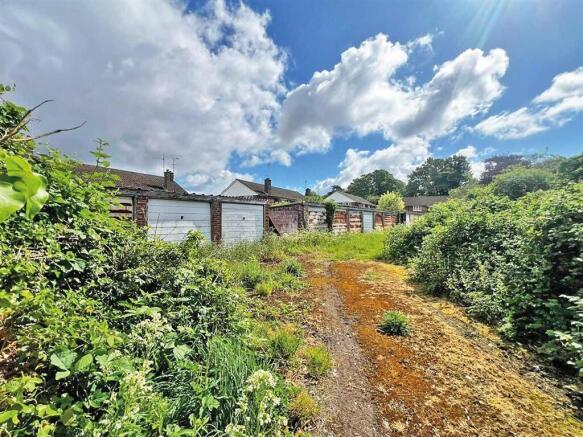 Land, in Devonshire Place, £160,000